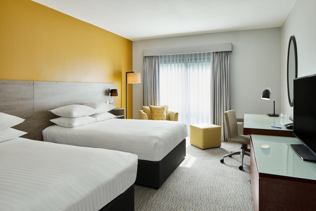 Delta Hotels By Marriott Cheshunt Броксборн Экстерьер фото