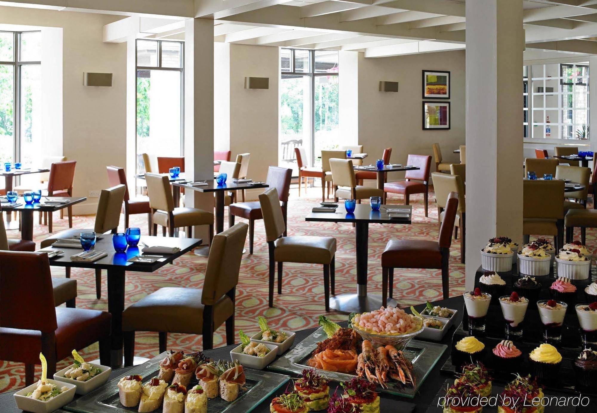 Delta Hotels By Marriott Cheshunt Броксборн Экстерьер фото